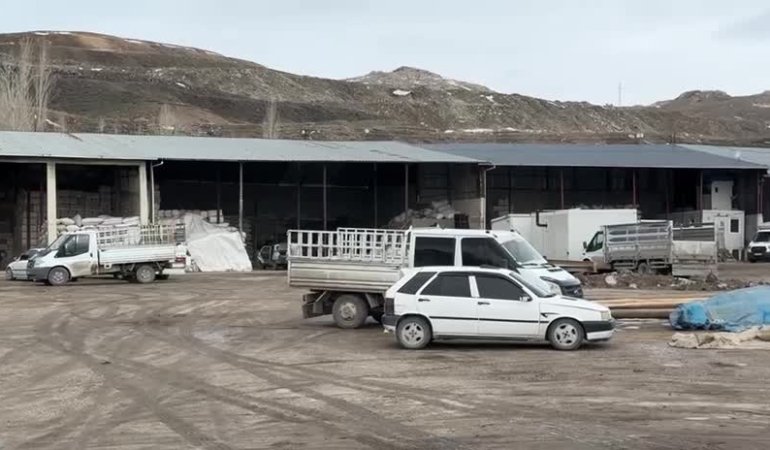 Van’da saman pazarı esnafı zor durumda: Fiyatlar yüzde 100 arttı, yerimizden ediliyoruz