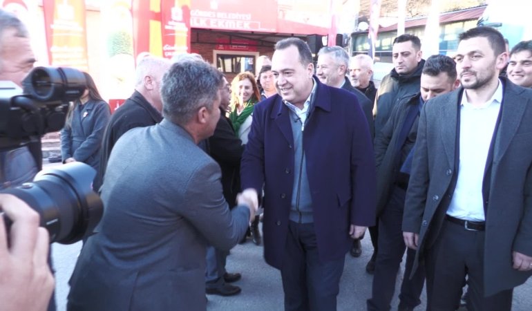 Manisa Büyükşehir Belediyesi’nin iftar sofrası, Gördes’te kuruldu