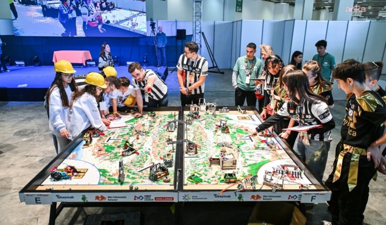 Bilim Kahramanları Fuar İzmir’de buluştu