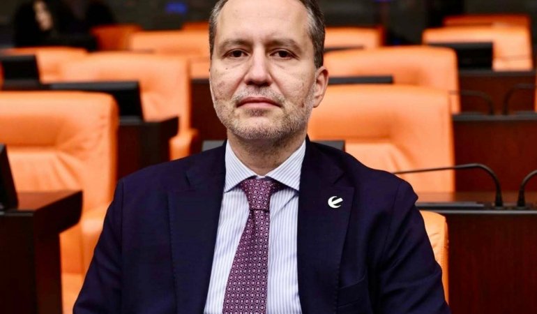 Fatih Erbakan’dan AK Partili yöneticilere ramazan sofrası eleştirisi