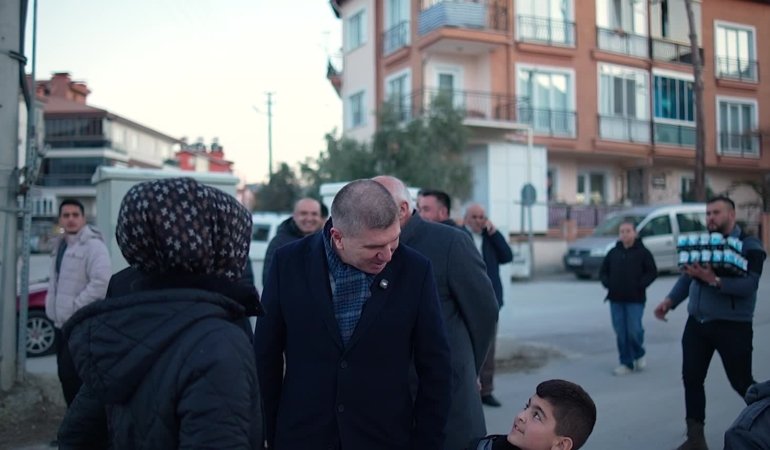 Burdur Belediyesi’nin “Gönül Sofrası” Bağlar ve Hızırilyas’ta kuruldu