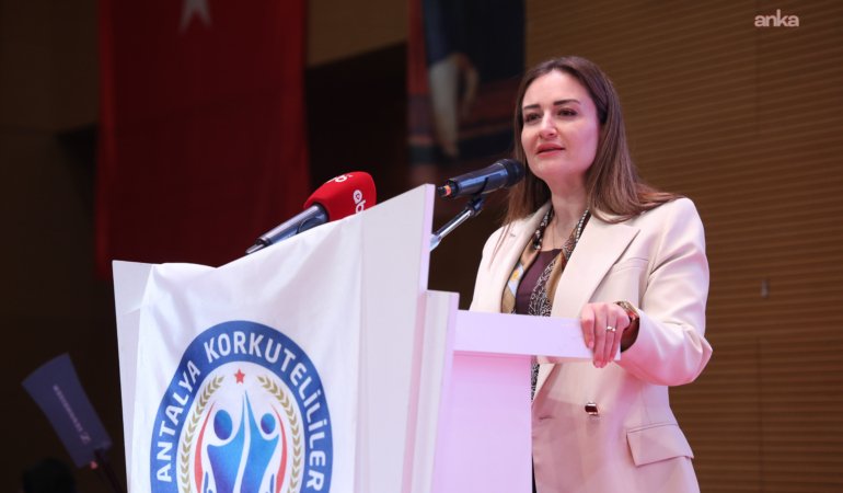 Antalya Büyükşehir Belediyesi Başkanvekili Özdemir Korkutelililerle iftarda bir araya geldi