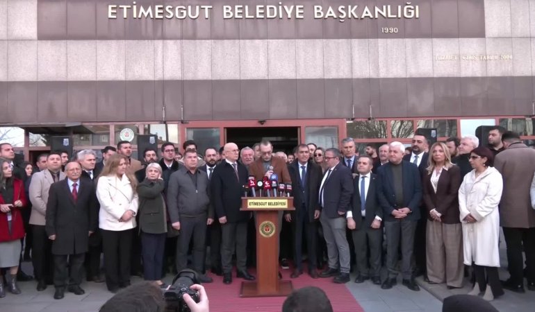 Erdal Beşikçioğlu’ndan “yolsuzluk” iddialarına yanıt: “Gerekli hukuki işlemler başlatılmış olup sorumlular hakkında suç duyurusunda bulunulmuştur”