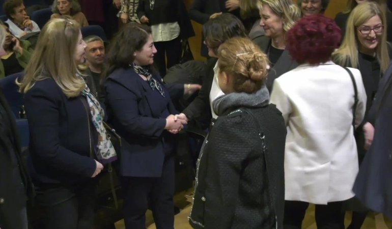 CHP’den “Kadın Yoksulluğu Buluşması”… Aylin Nazlıaka: “Cumhuriyet Halk Partisi olarak eşitliğin olduğu bir Türkiye kurmakta kararlıyız”