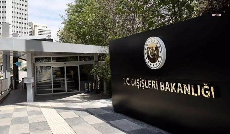 ABD ve İsrail’in İran’a saldırısı… Dışişleri Bakanlığı yetkilisi: Bölgeye giden tüm uçuşlar iptal edildi. İran ile olan üç sınır kapısı açık